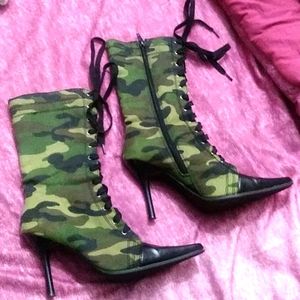 Camo boots by Ellie